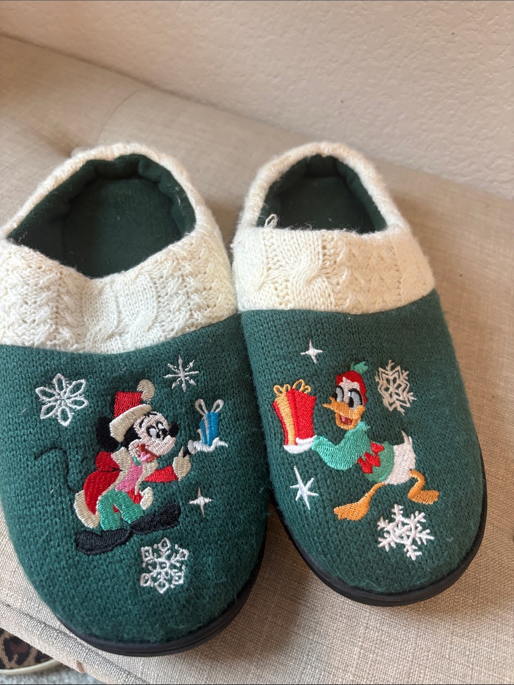 Disney Green Knit-Cuff Holiday Character Slip-On Slippers